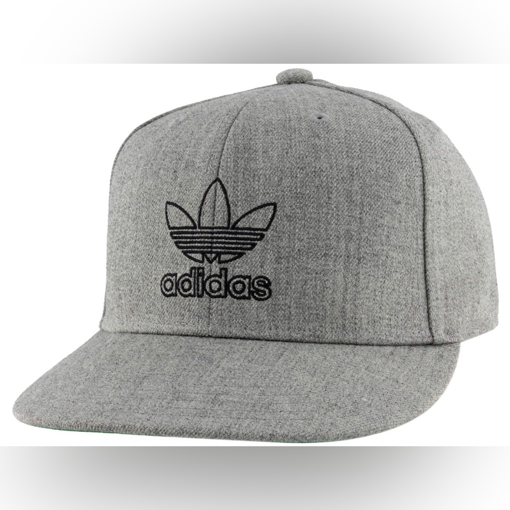 Adidas Originals men’s Originals signature outline SnapBack brand new